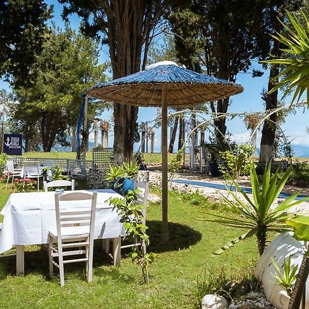 Villa Spiaggia Bianca Dafnila エクステリア 写真