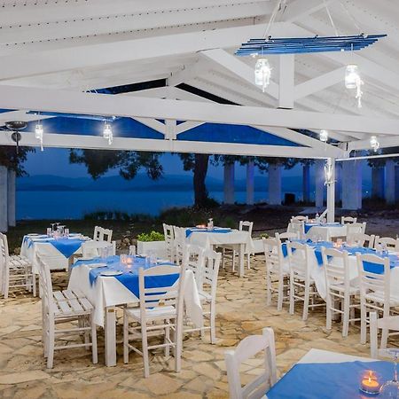 Villa Spiaggia Bianca Dafnila エクステリア 写真