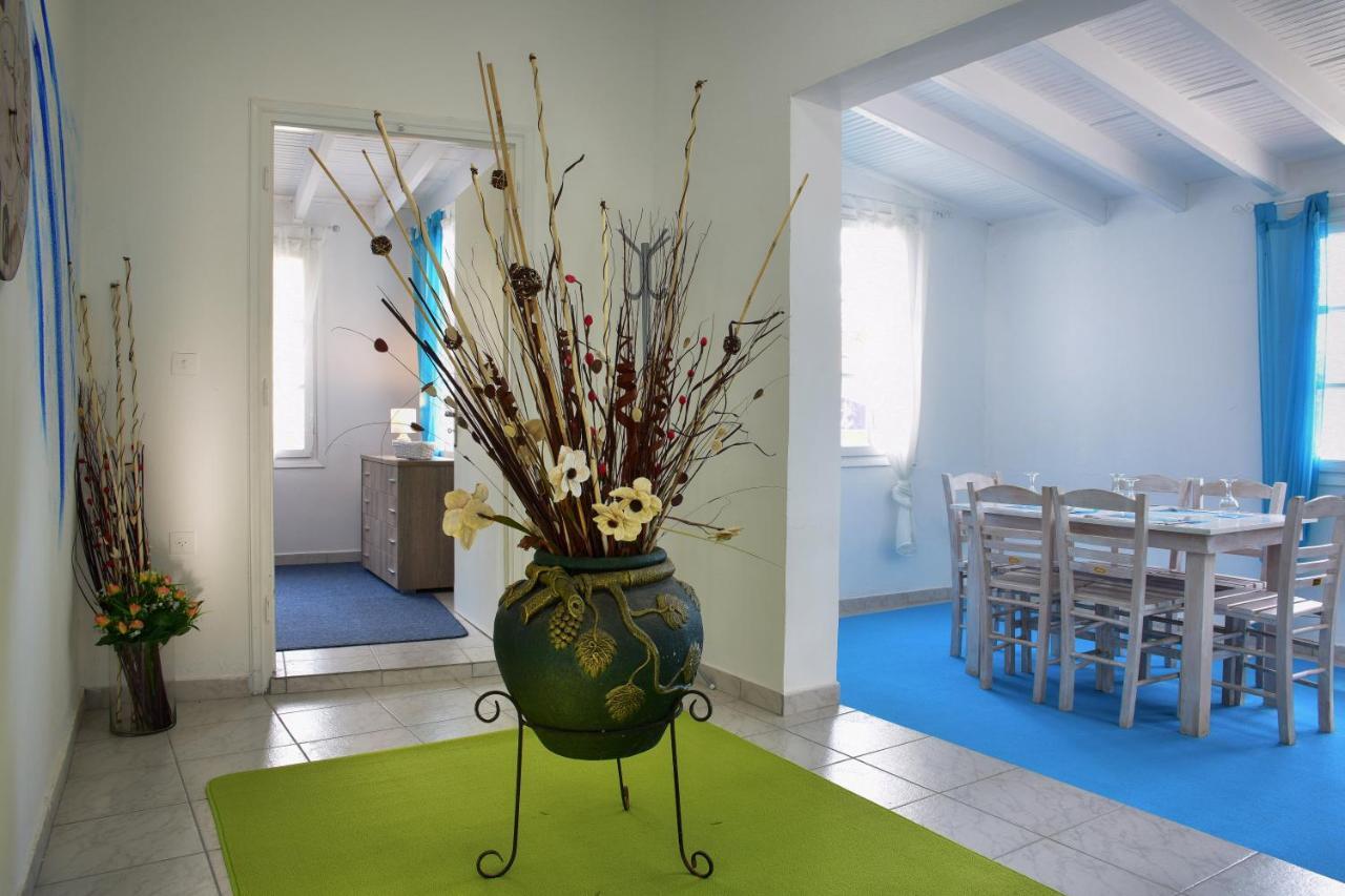 Villa Spiaggia Bianca Dafnila エクステリア 写真